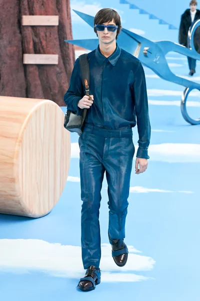 Look 39